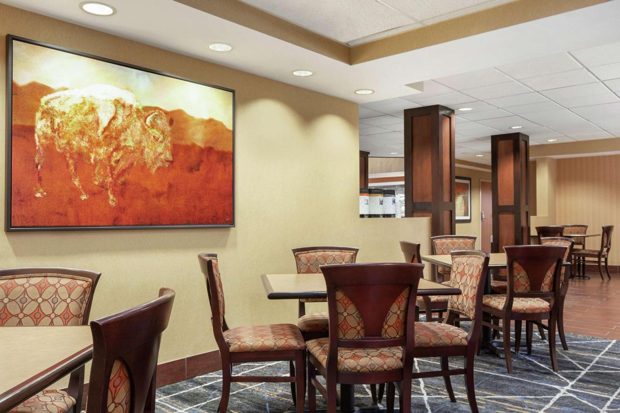 Hampton By Hilton Oklahoma City I-40 East- Tinker Afb Midwest City Bagian luar foto