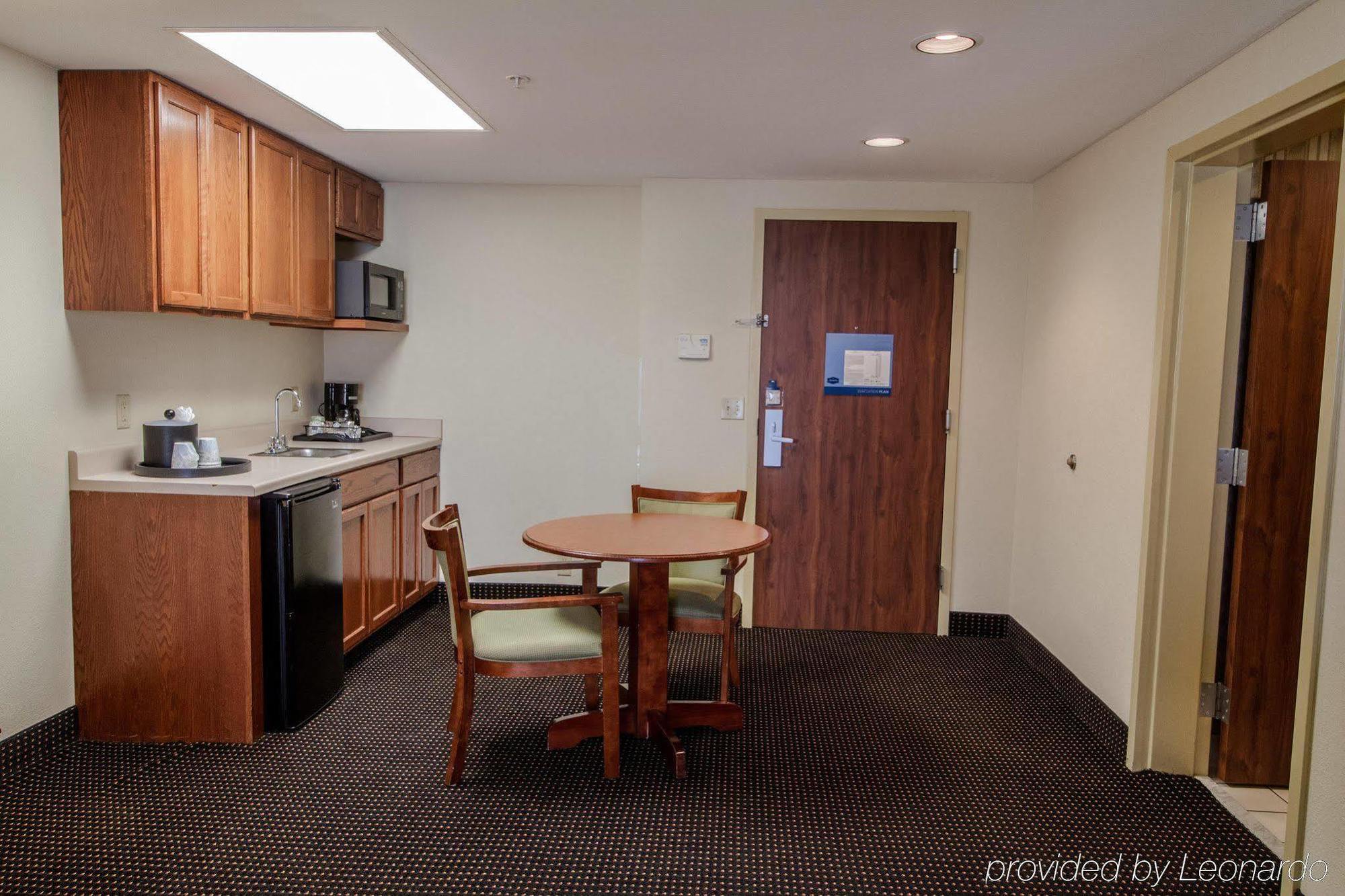 Hampton By Hilton Oklahoma City I-40 East- Tinker Afb Midwest City Bagian luar foto