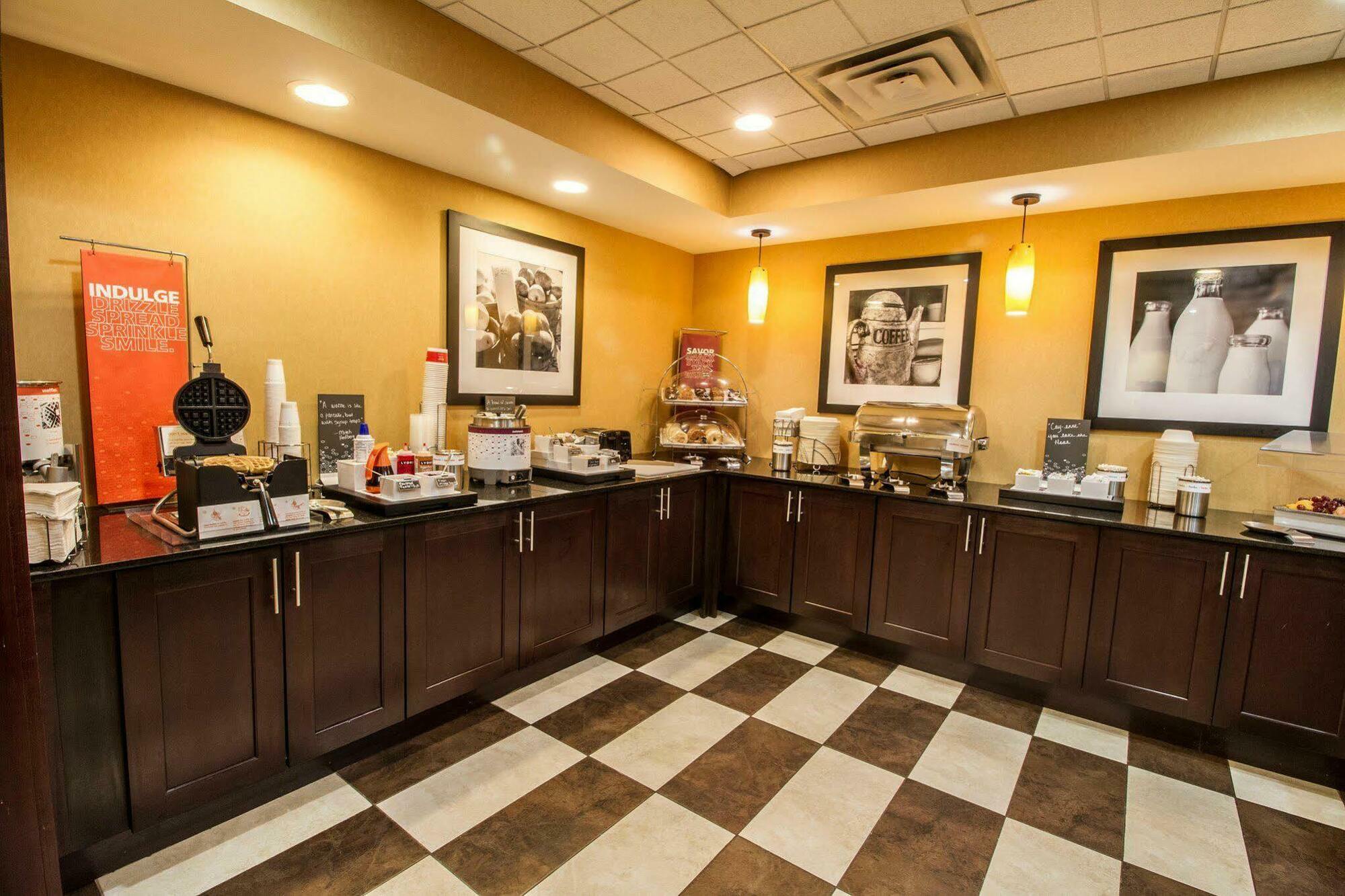Hampton By Hilton Oklahoma City I-40 East- Tinker Afb Midwest City Bagian luar foto