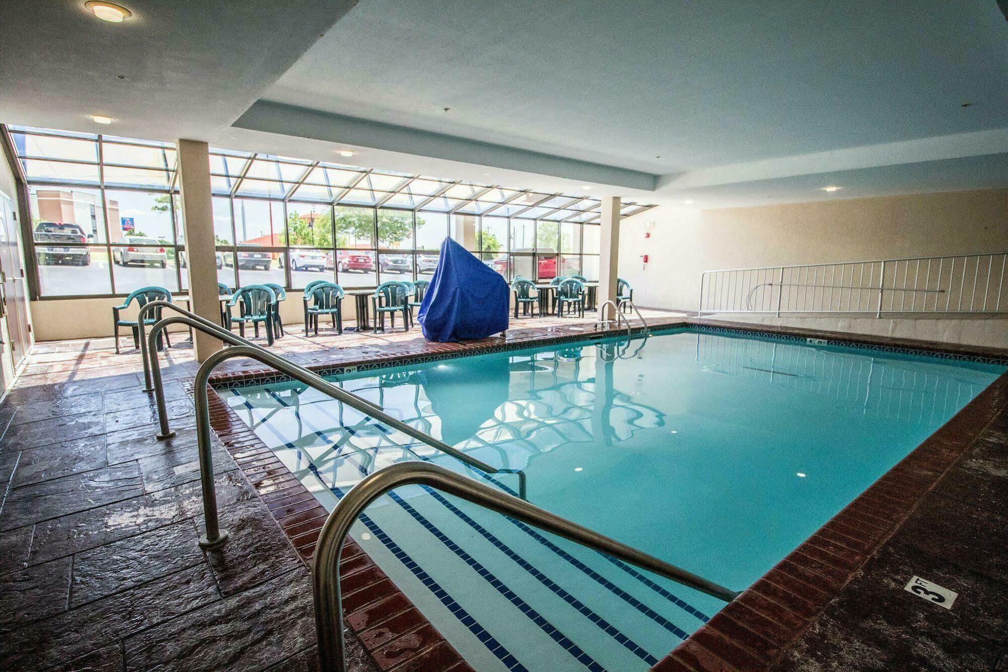 Hampton By Hilton Oklahoma City I-40 East- Tinker Afb Midwest City Bagian luar foto