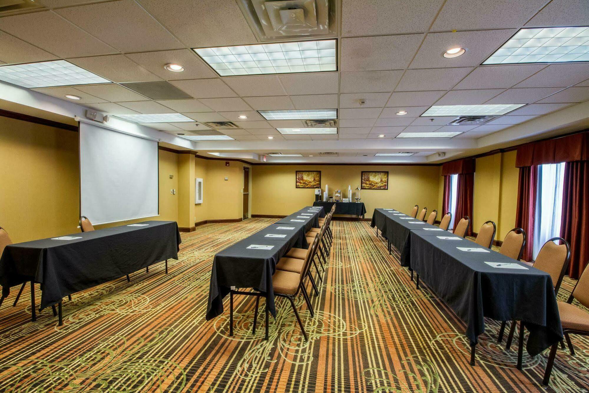 Hampton By Hilton Oklahoma City I-40 East- Tinker Afb Midwest City Bagian luar foto
